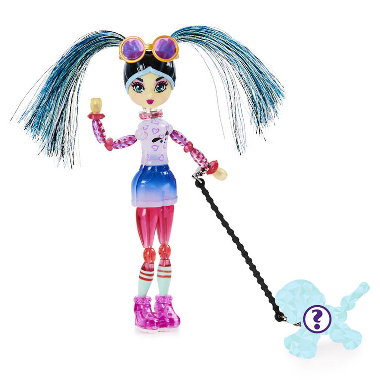 Twisty Girlz, Beadbox Betty Transforming Doll to Collectible Bracelet with Mystery Twisty Petz