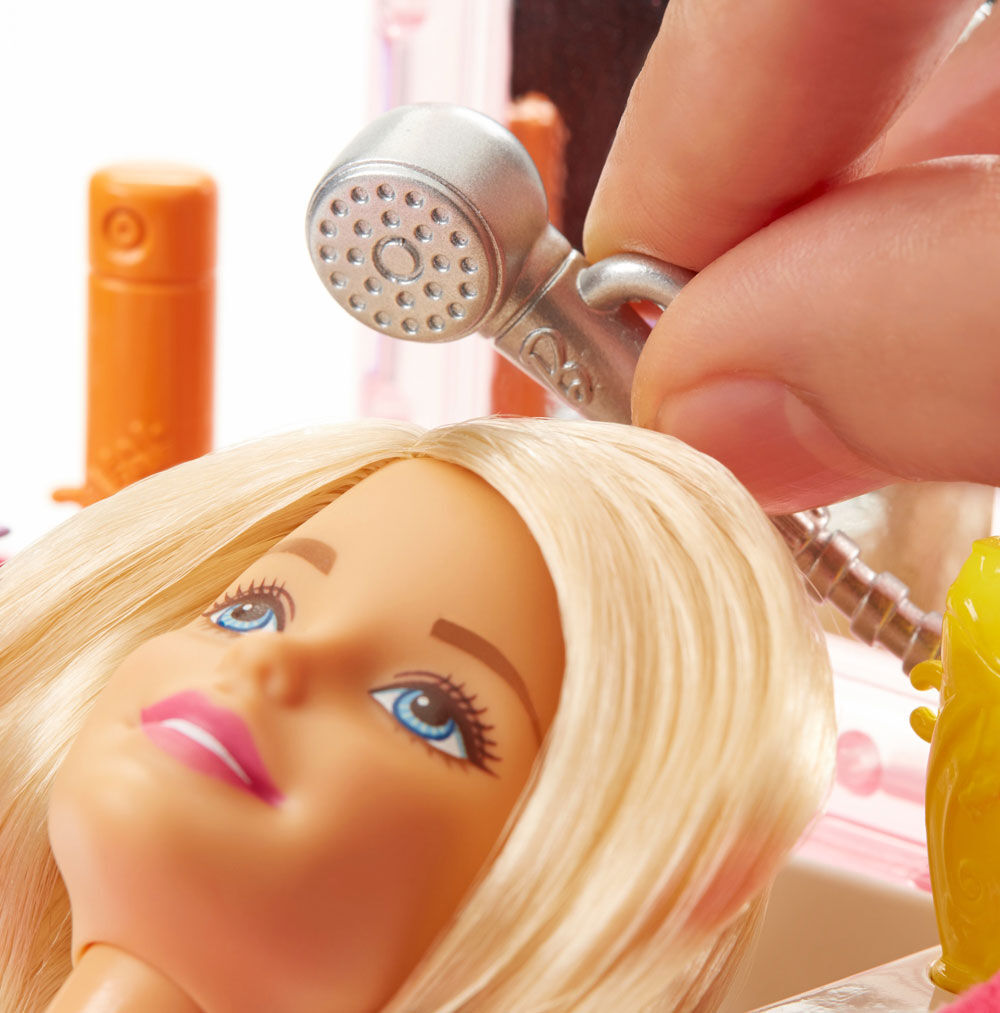 Barbie Doll and Salon Playset Blonde Hair