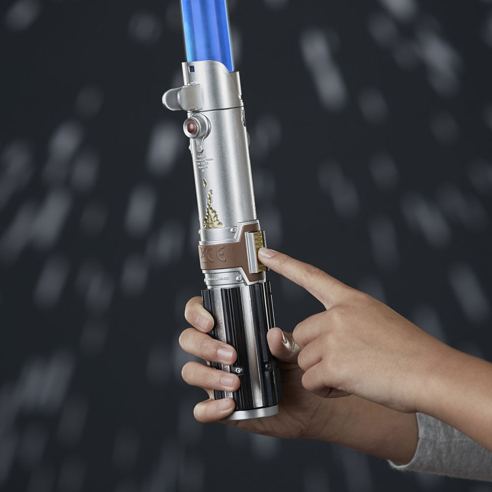 rey lightsaber hasbro