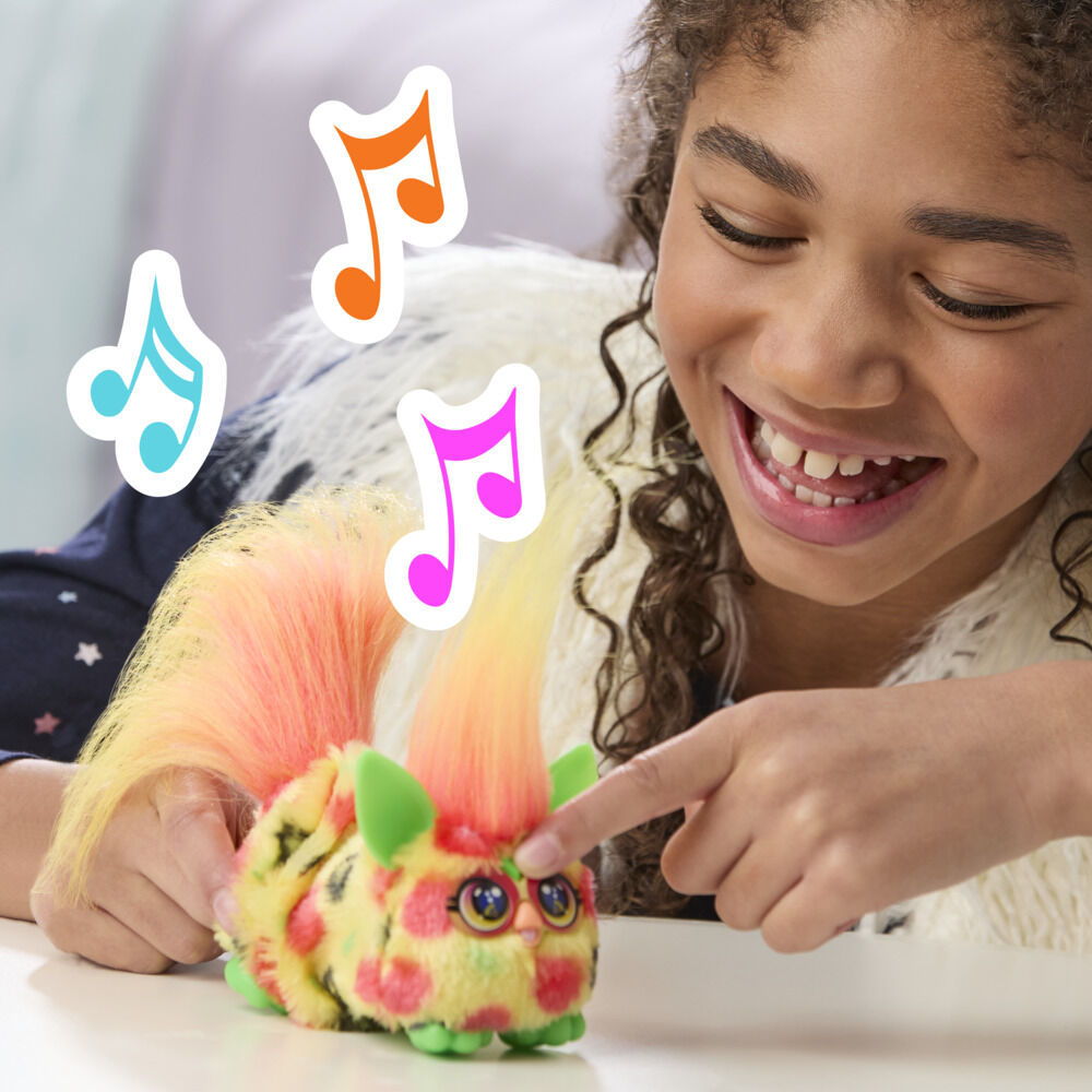 Furby DJ Furblets Pepp-Oh-Roni Mini Electronic Plush Toy with Funny Stretchable Sound Effects & Music, Speaks Furbish, Pizza Colors