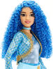 Poupée mode et accessoires ​The Pocket Watch / Descendants: The Rise of Red de Disney de Mattel, Princesse Chloe Charmant, fille de Cendrillon, avec vêtements et épée inspirés du film