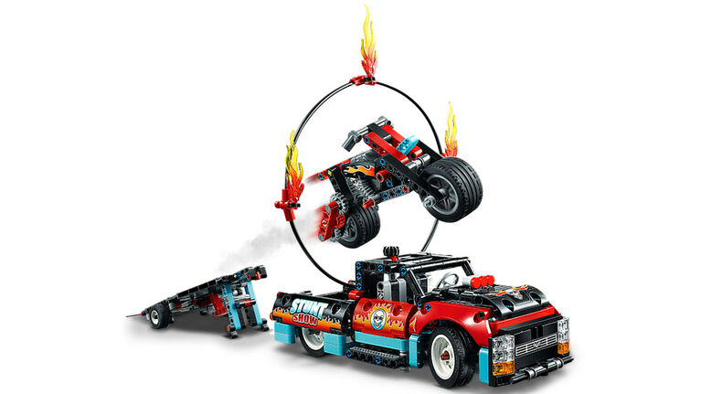 LEGO Technic Stunt Show Truck & Bike 42106 (610 pieces)
