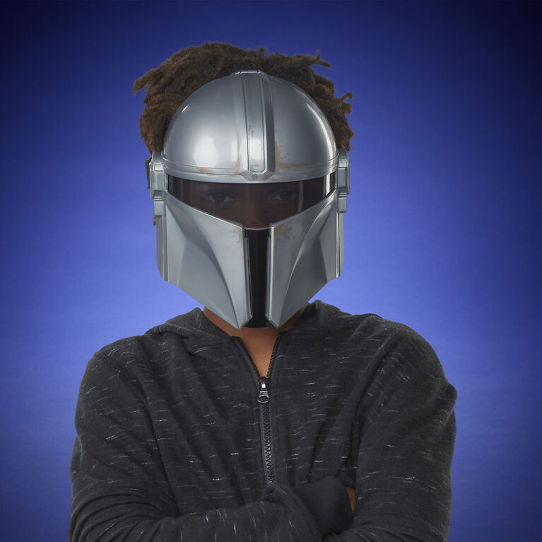 Star Wars The Mandalorian Mask For Kids Roleplay And Dress Up Star Wars Galaxy S Edge R Exclusive Toys R Us Canada
