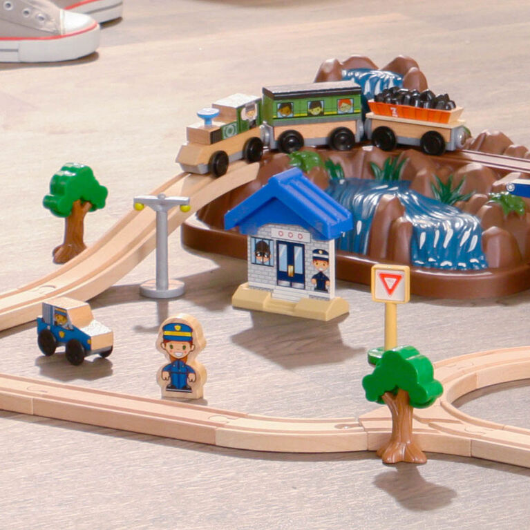 KidKraft - Bucket Top Mountain Train Set