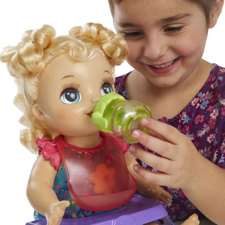 Baby Alive Poupee Bebe Adore Manger Plus De 50 Sons Et Phrases Mange Et Fait Caca Boit Et Fait Pipi Toys R Us Canada