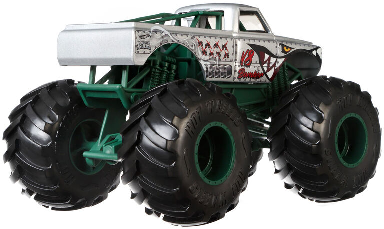 Hot Wheels MONSTER TRUCKS 1:24 scale V8 BOMBER!!!