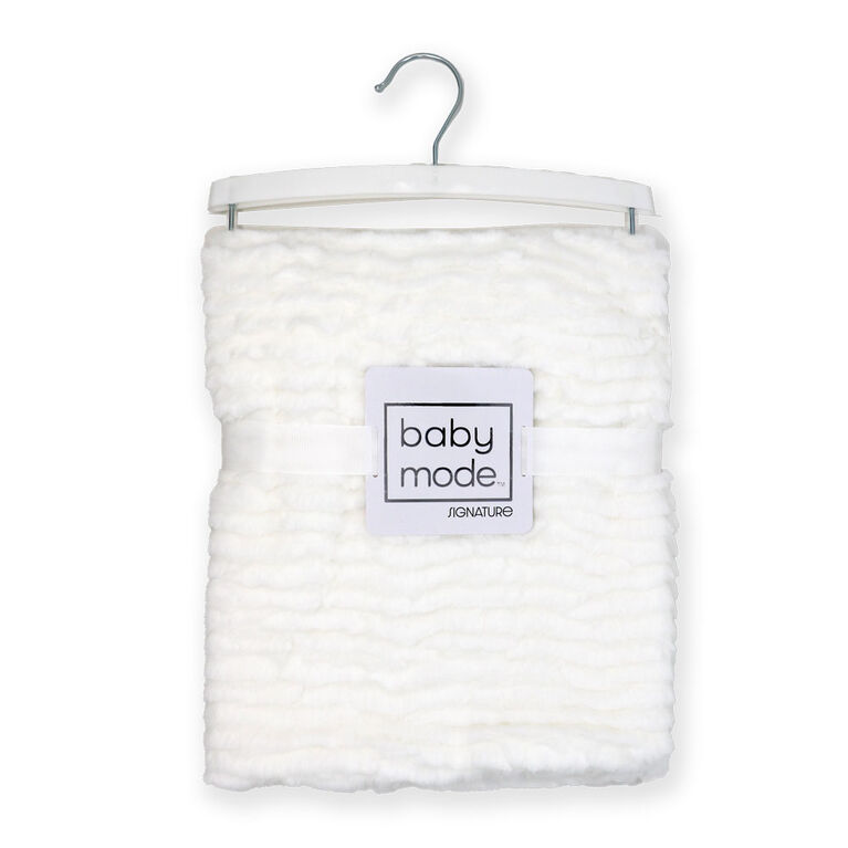 Signature Mode Bébé Couverture en peluche striée : blanc
