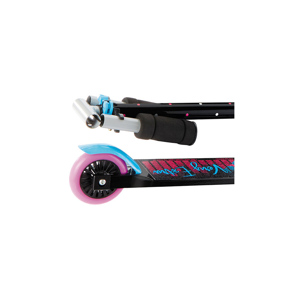 L.O.L. Surprise Remix Soundtrack Kick Scooter with Wireless Music