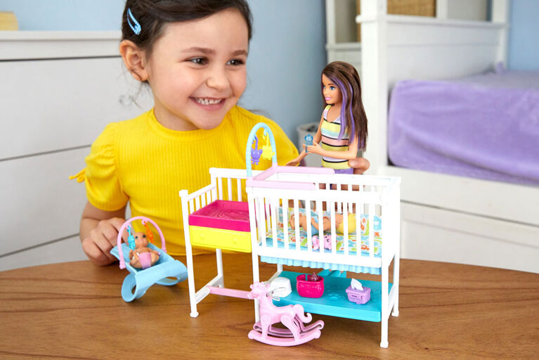 Barbie Coffret Babysitter Et Enfant