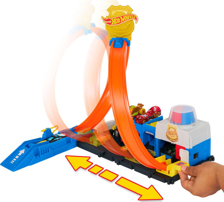 Hot Wheels City Super Police Station Playset with 1:64 Scale Police Toy Car & Adjustable Track Loop