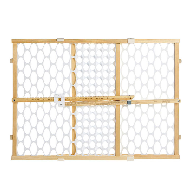 North States Quick-Fit Oval Mesh Gate - Natural/White | Babies R Us Canada