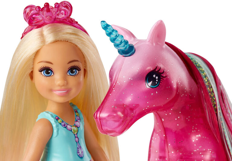 Barbie Dreamtopia Chelsea Doll and Unicorn - R Exclusive