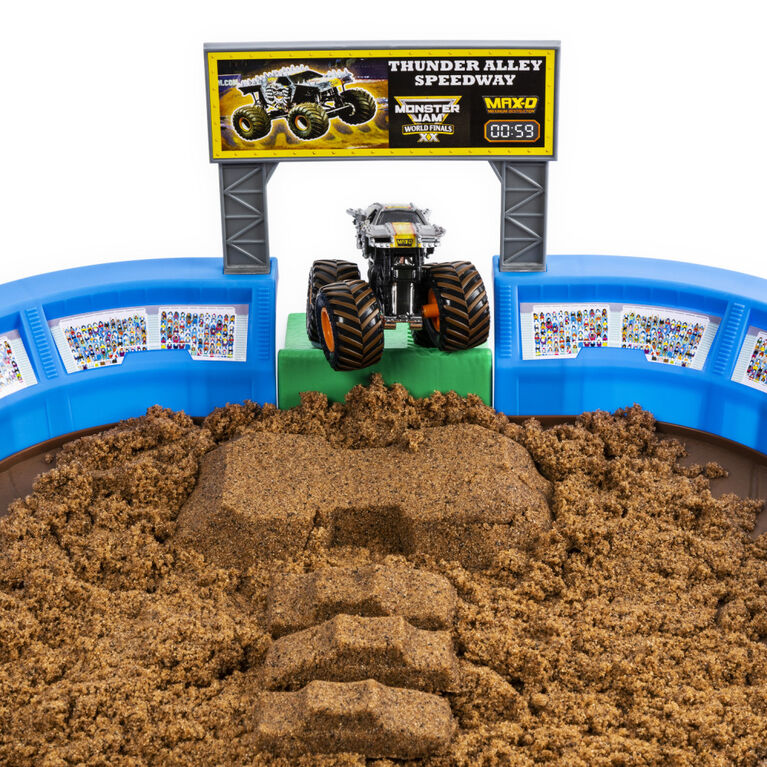 Monster Jam, Coffret Monster Dirt Arena de 60 cm avec 907 g de Monster Dirt et monster truck Monster Jam exclusif en métal moulé à l'échelle 1:64 - Édition anglaise