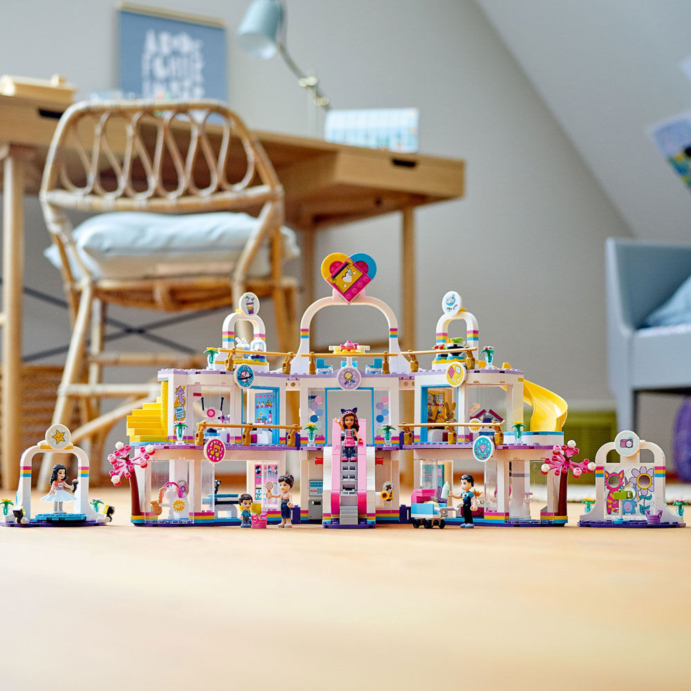 Lego friends 2021 shopping mall 2025