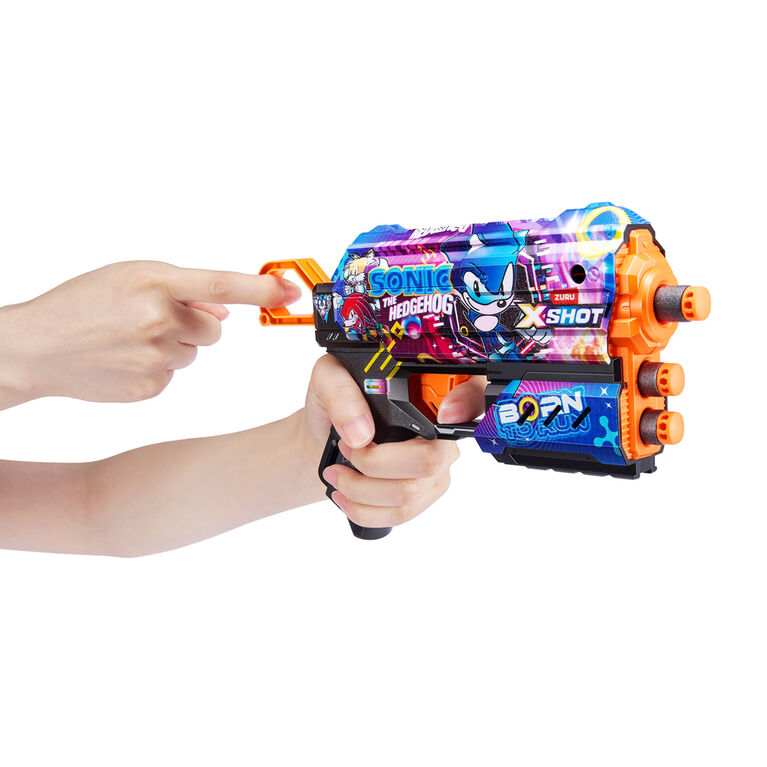 XSHOT SKINS FLUX Sonic The Hedgehog Blaster (8 Air Pocket Technology Darts) by ZURU