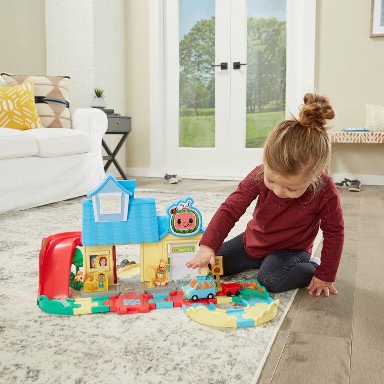 VTech CoComelon Go! Go! Smart Wheels La maison à surprises de JJ - Édition anglaise