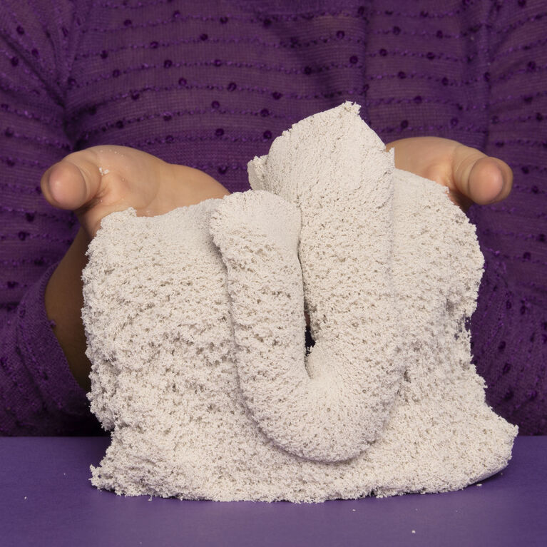 Kinetic Sand Scents, 226 g de sable Kinetic Sand blanc, parfum Cupcake à la vanille
