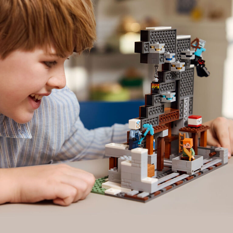 LEGO Minecraft The Pickaxe Mine Kids Toy - Pretend Play Gift Idea for Kids 8+ - 21277