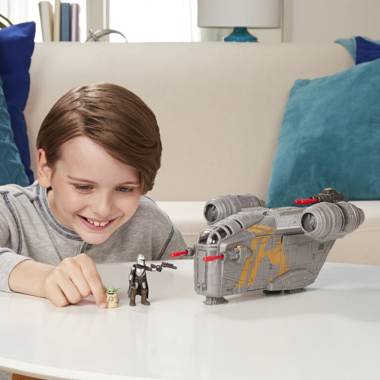 Star Wars Mission Fleet The Mandalorian The Child Razor Crest Outer Rim Run Deluxe Vehicle
