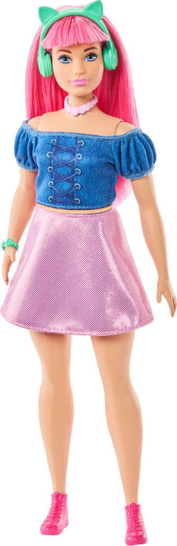 Barbie Mysteries: Beach Detectives Daisy Doll in Signature Outfit with Pet & Accessories