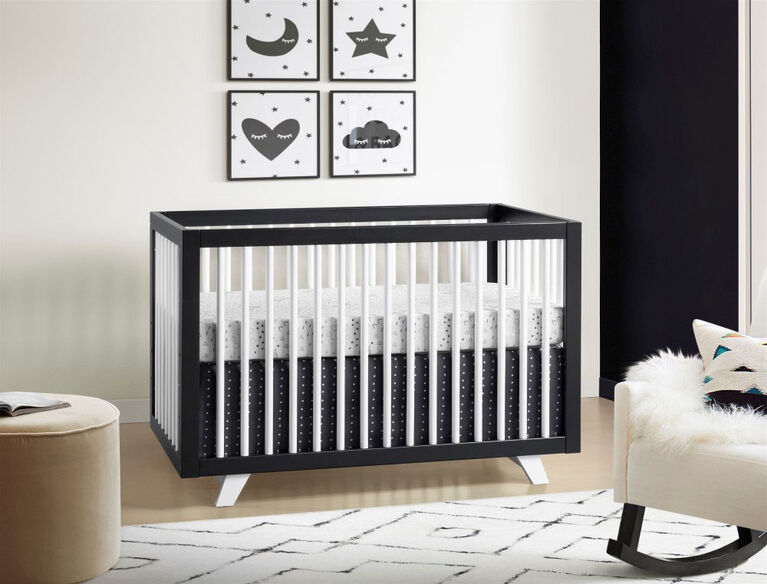 Visby 3-In-1 Black/White Crib - R Exclusive