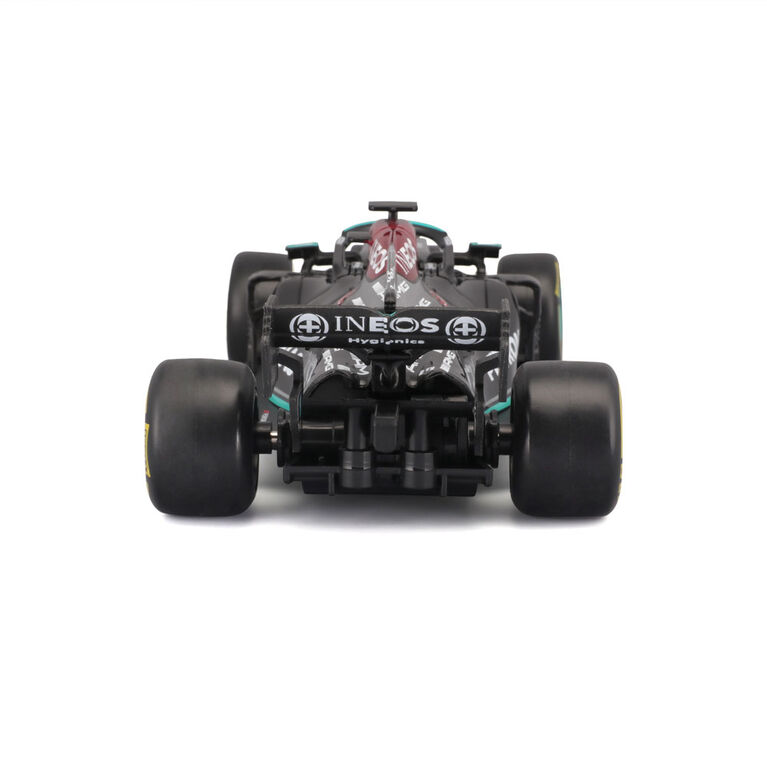 1:24 Formula 1 RC Assortment