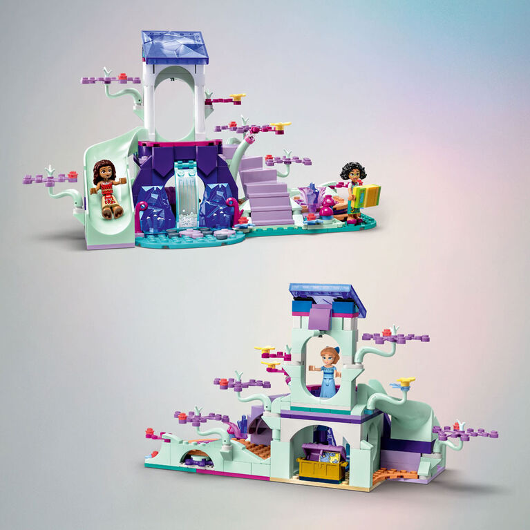 LEGO  Disney La cabane enchantée dans l'arbre 43215 Ensemble de jeu de construction (1 016 pièces)