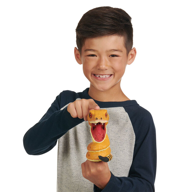 Untamed Snakes - Toxin (Rattle Snake) - Interactive Toy <br>