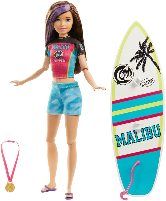 Poupée Skipper Surfeuse Barbie Dreamhouse Adventures, en tenue de surf