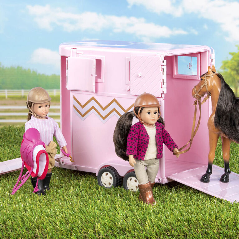 Lori, Hoofing it, Toy Horse Trailer