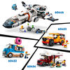 LEGO City L'autocaravane d'aventure de vacances, ensemble de véhicule pour les enfants de 6 ans et plus 60454