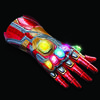 Marvel Legends Series, gant électronique articulé Iron Man Nano Gauntlet, lumières