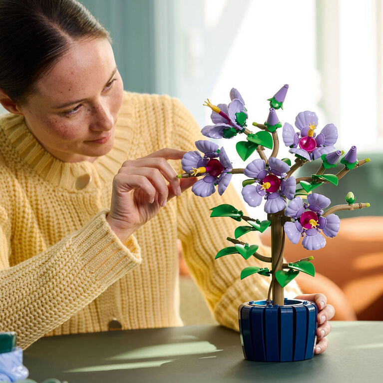 LEGO Botanicals Hibiscus Flower Building Set - DIY Home & Office Decor for Adults, Ages 18+ - 10372