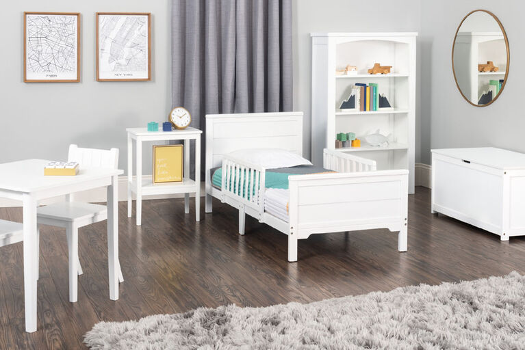 Forever Eclectic Wilmington Toddler Bed, Matte White