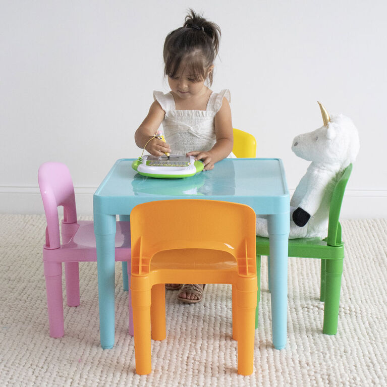 Humble Crew Modern Brights ensemble table et 4 chaises de conception légère pour enfants, plastique