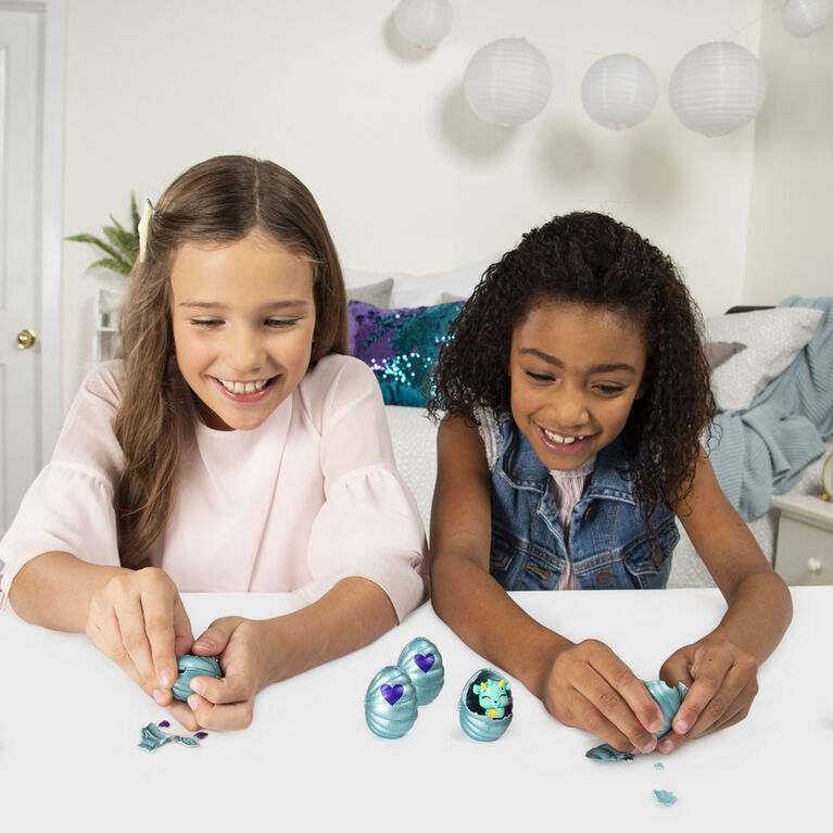 Hatchimals CollEGGtibles, Mermal Magic 4 Pack + Bonus with Season 5 Hatchimals (Styles May Vary)