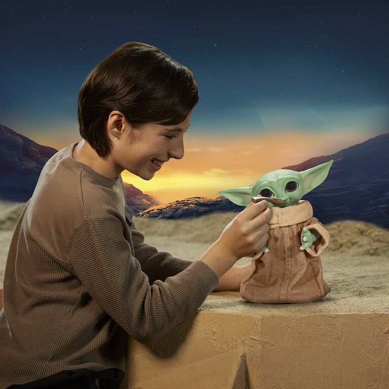 Star Wars Galactic Snackin' Grogu Animatronic Toy with Over 40 Sound and Motion  Combinations