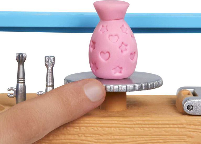 Barbie Relax and Create Art Studio, Barbie Doll (11.5 inches)