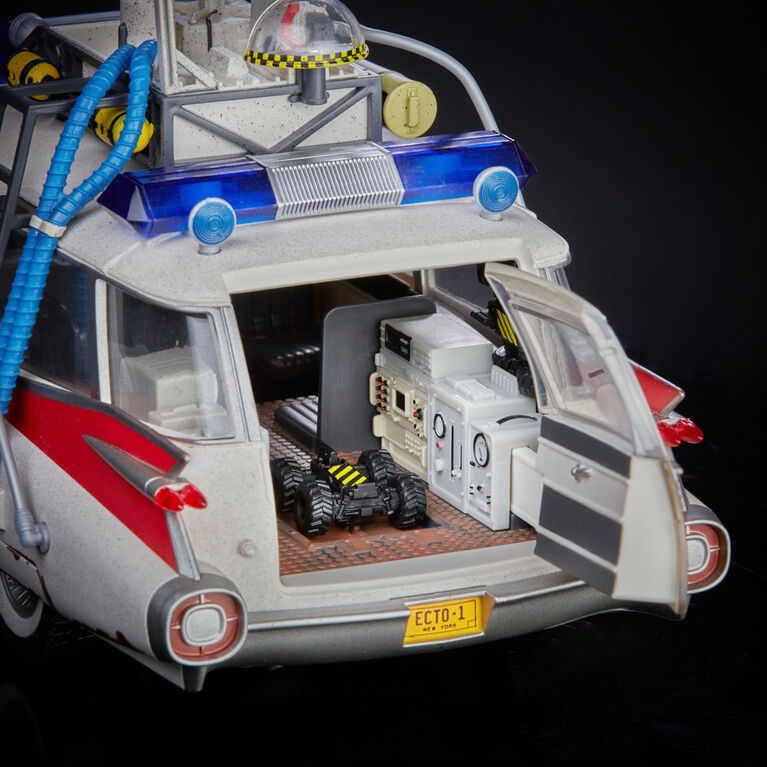 Ghostbusters Plasma Series, véhicule Ecto-1 S.O.S Fantômes: l'Héritage à l'échelle - Notre exclusivité