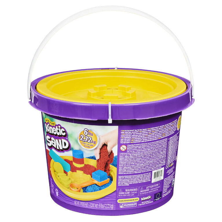 Kinetic Sand, Seau de 2,72 kg avec 3 couleurs de sable et 3 outils pour un jeu créatif sans fin - Notre exclusivité