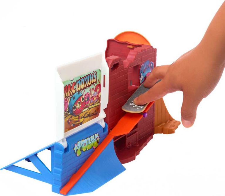 Hot Wheels Skate Coffret de jeu Planchodrome Beignerie