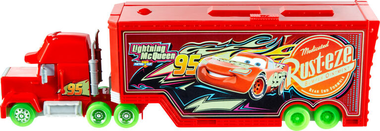 Disney and Pixar Cars Glow Racers Transforming Mack Playset, 2-in