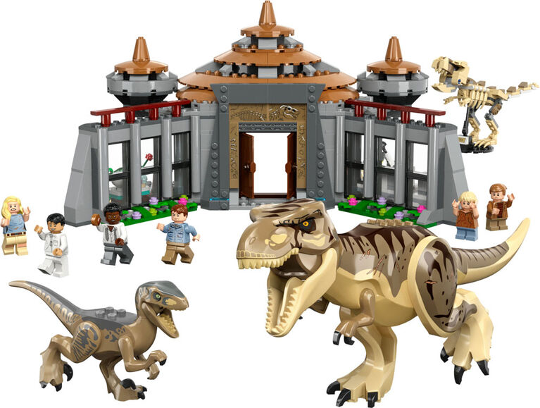 LEGO Jurassic Park Visitor Center: T. rex & Raptor Attack 76961 (693 Pieces)