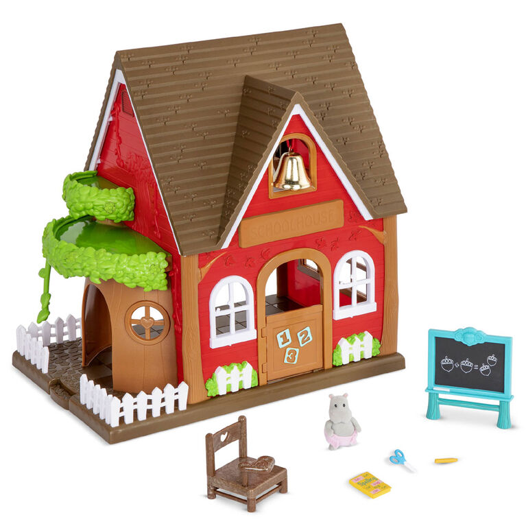 Woodland School House Playset, Woodzeez, Ensemble d'école avec accessoires - les motifs peuvent varier