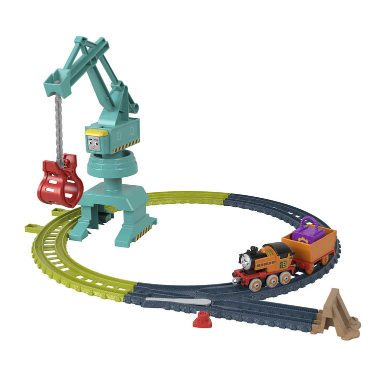 Thomas and Friends Nia and Tess Toy Train Set, Track Set with Diecast Engine and Crane, Lift and Load - R Exclusive