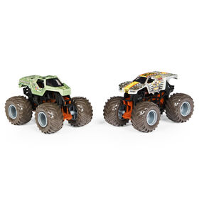 Monster Jam, Official Soldier Fortune vs. Max D Color-Changing Die-Cast Monster Trucks, 1:64 Scale