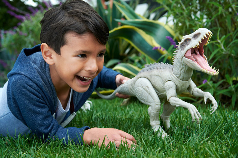 Jurassic World Camoflage 'N Battle Indominus Rex