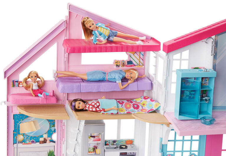 Barbie Malibu House 2-Story Dollhouse with Transformation Features and 25+ Pieces - R Exclusive