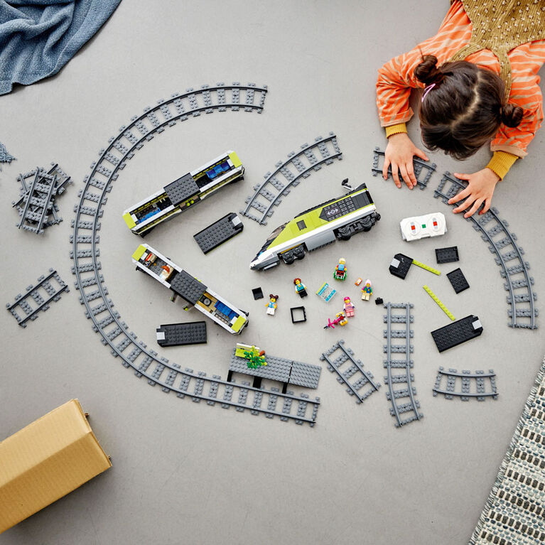 LEGO City Le train de passagers express 60337 Ensemble de construction (764 pièces)