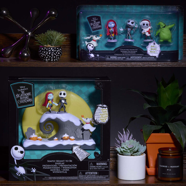 Disney Tim Burton's The Nightmare Before Christmas "Simply Meant to Be" Display